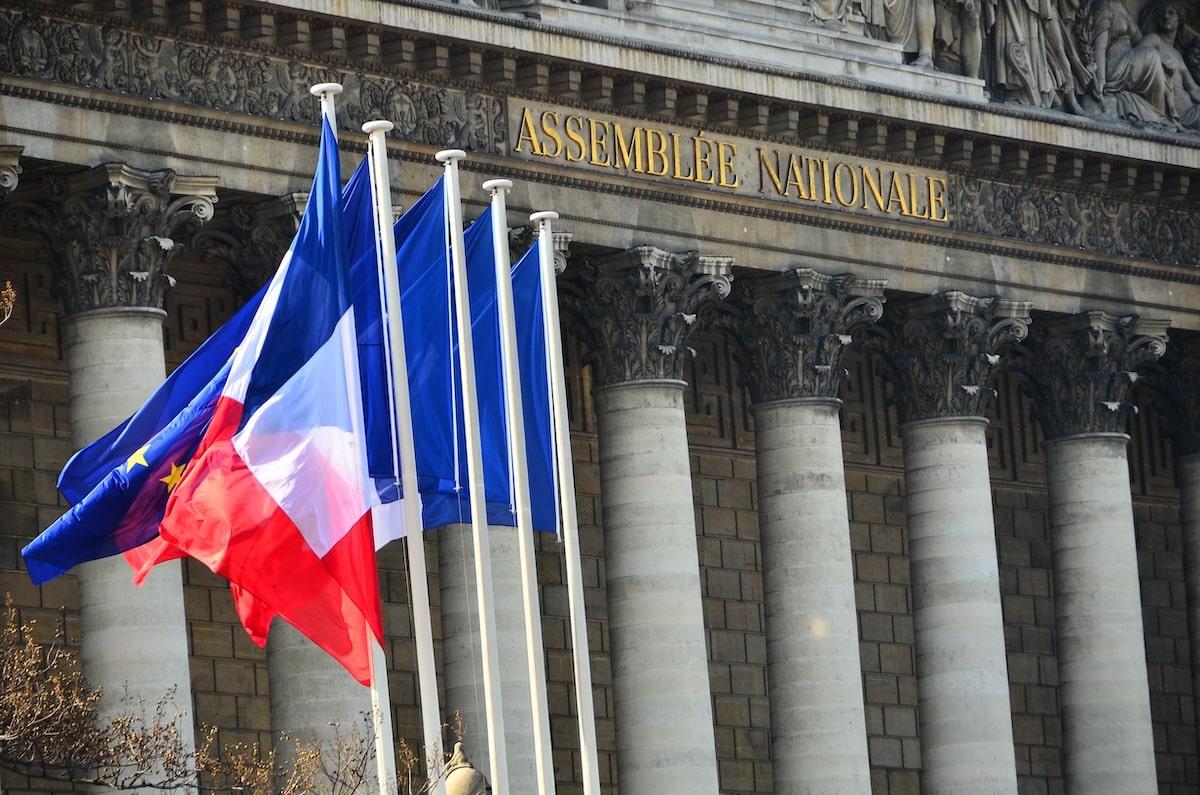 Combien gagne un attaché parlementaire ?