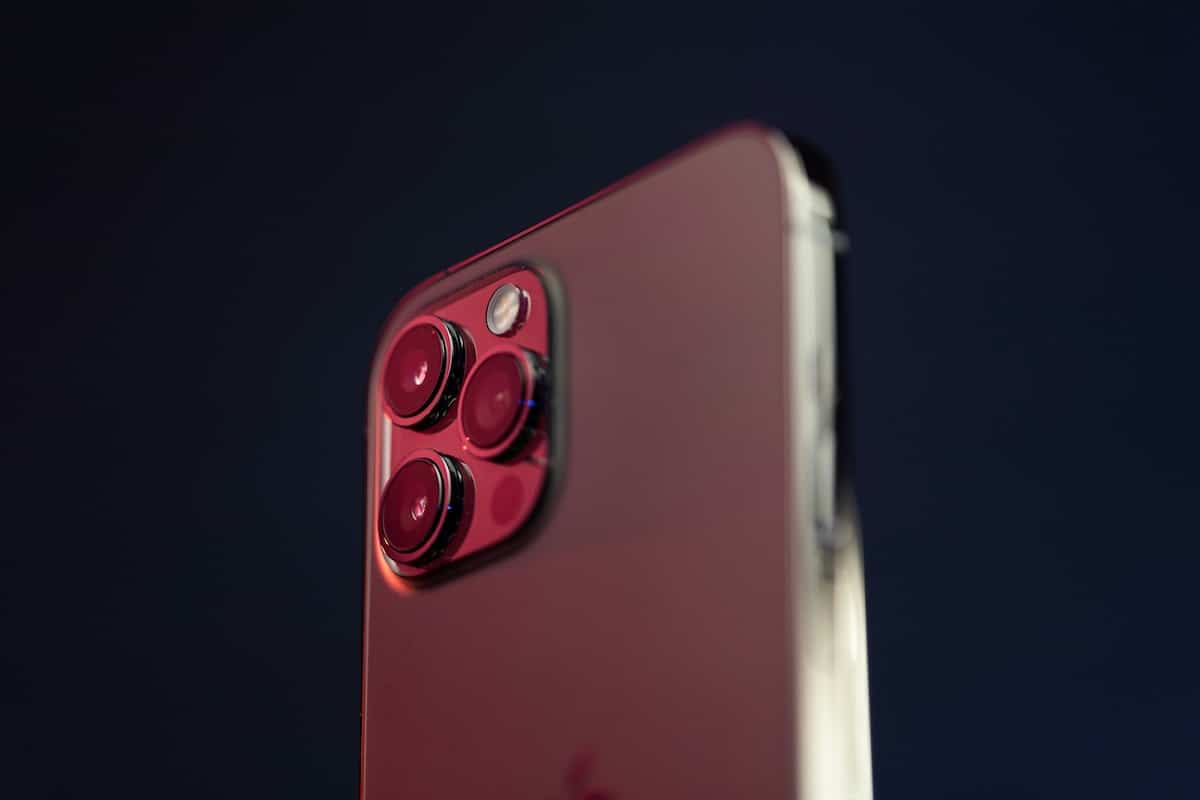 iOS 26 : notre test du nouveau design Apple sur iPhone