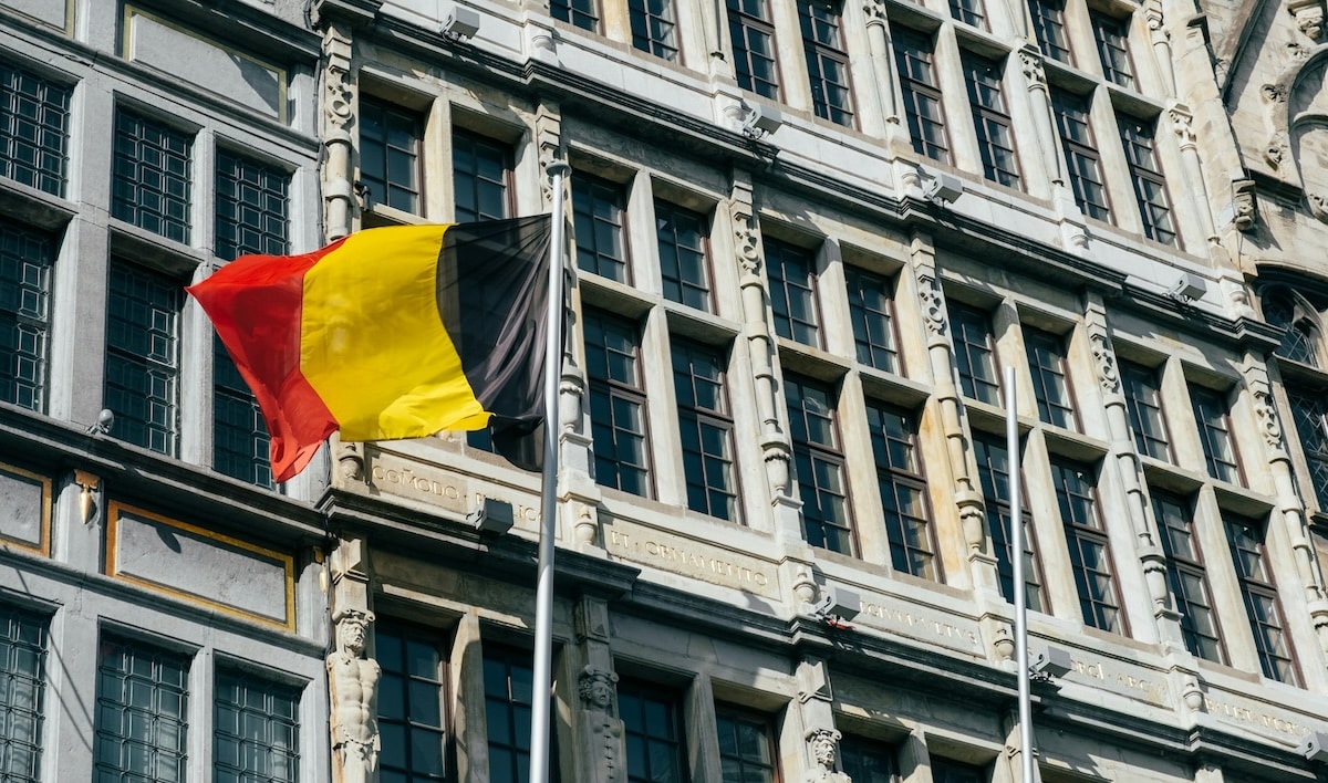 Salaire minimum : à combien s’élève le RMMMG en Belgique ?