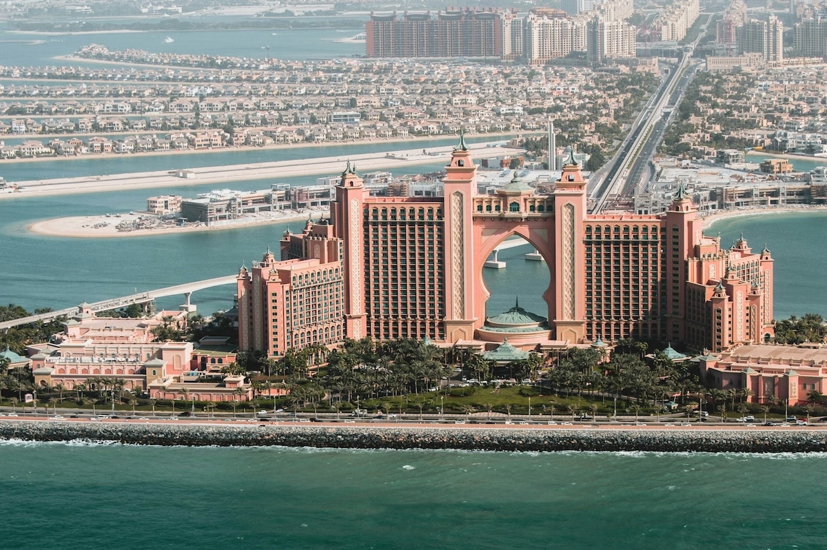 SMIC : à combien s’élève le salaire minimum à Dubaï ?