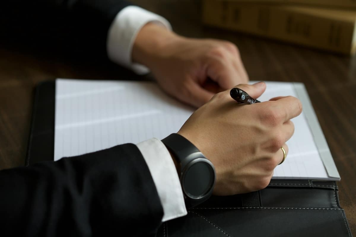 Résoudre un litige sans avocat ni tribunal