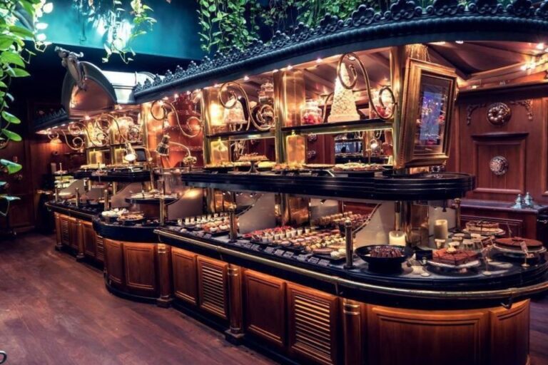 Les Grands Buffets de Narbonne, une exception française