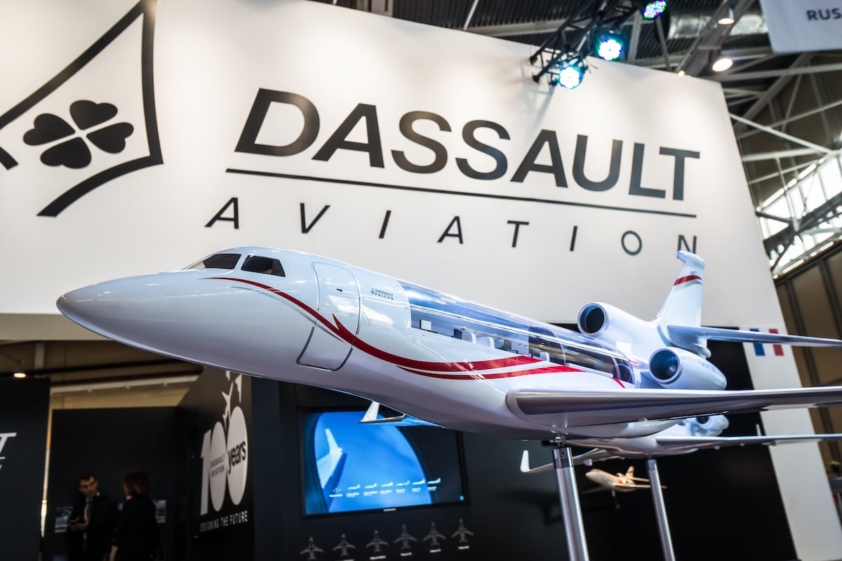 Rafale : Mélenchon encense Dassault Aviation