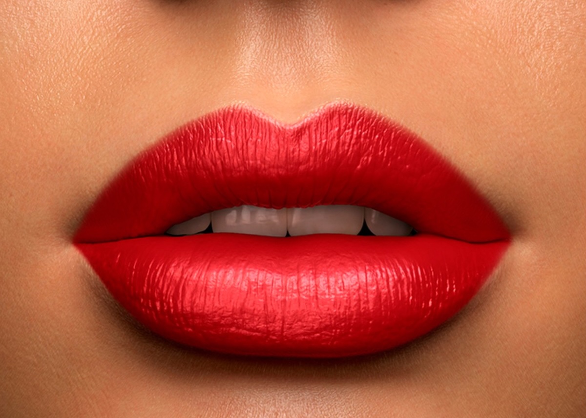 L’Absolu Rouge peut-il sauver Lancôme face aux marques de la génération Z ?
