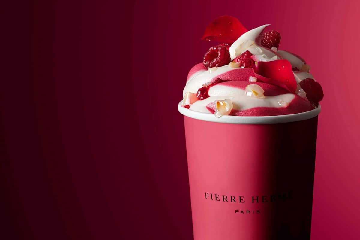 Les glaces de luxe, nouveau champ de bataille des maisons gastronomiques parisiennes